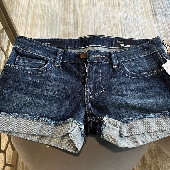 WILLIAM RAST CUFFED SCARLET SHORTS WOMEN'S SIZE 27 - Picture 11 of 13